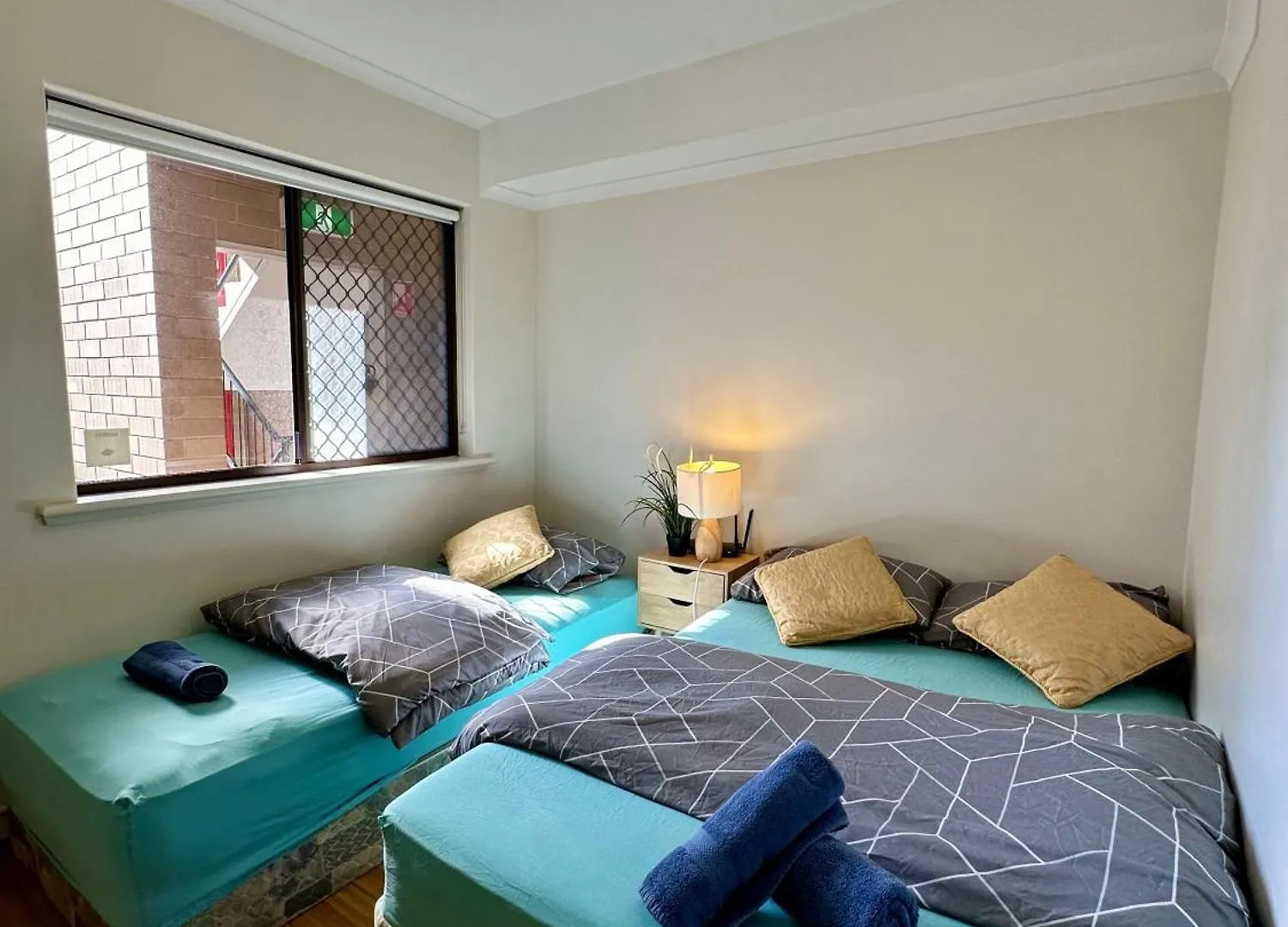 Relaxing Park View 2 Bedrooms Apartment Free Wi-Fi Adelaide