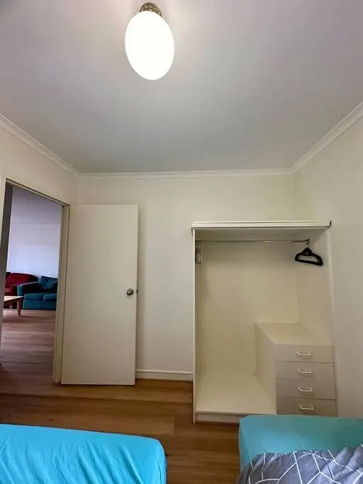 Relaxing Park View 2 Bedrooms Apartment Free Wi-Fi Adelaide