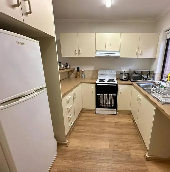 Relaxing Park View 2 Bedrooms Apartment Free Wi-Fi Adelaide 0*,