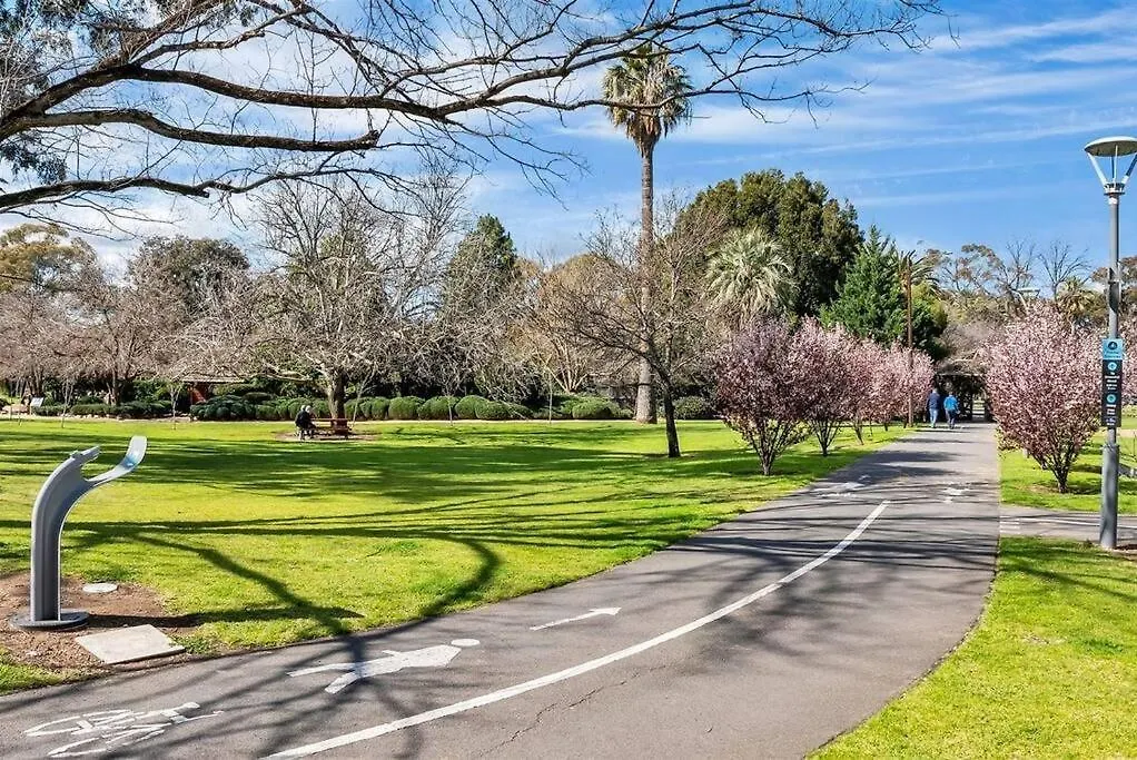Relaxing Park View 2 Bedrooms Apartment Free Wi-Fi Adelaide 0*,