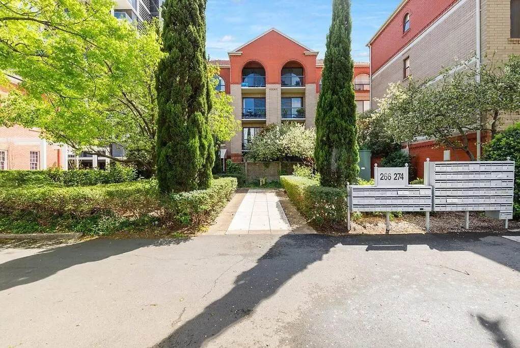Relaxing Park View 2 Bedrooms Apartment Free Wi-Fi Adelaide